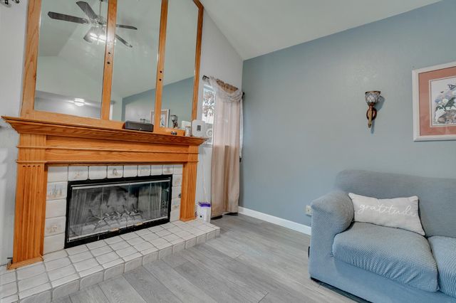 1801 Chapman Ct, Los Banos, CA 93635