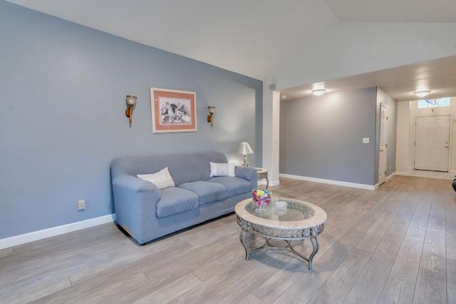 1801 Chapman Ct, Los Banos, CA 93635