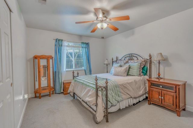 1801 Chapman Ct, Los Banos, CA 93635