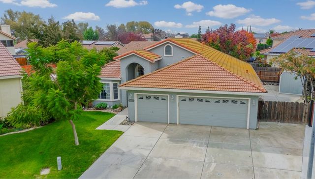 1801 Chapman Ct, Los Banos, CA 93635