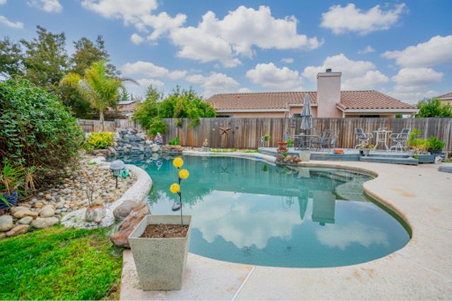 1801 Chapman Ct, Los Banos, CA 93635