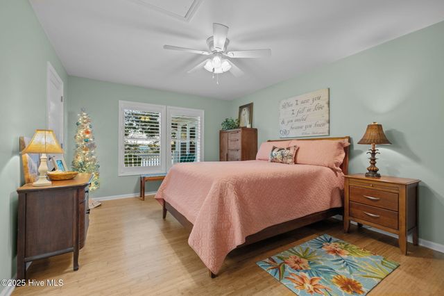 7023 Archers Creek Drive, Emerald Isle, NC 28594