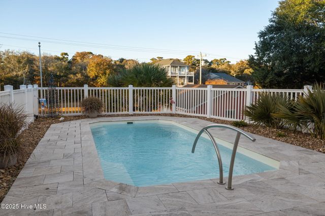 7023 Archers Creek Drive, Emerald Isle, NC 28594