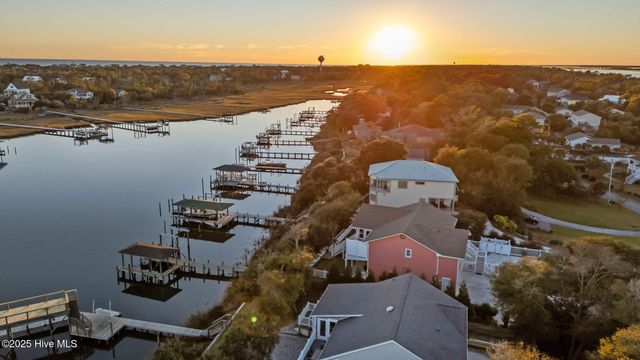 7023 Archers Creek Drive, Emerald Isle, NC 28594