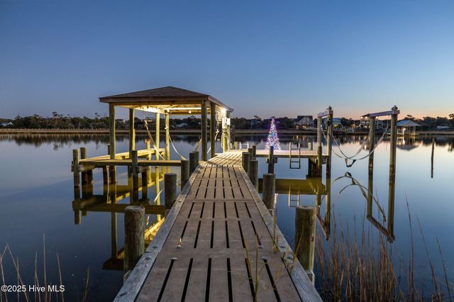 7023 Archers Creek Drive, Emerald Isle, NC 28594