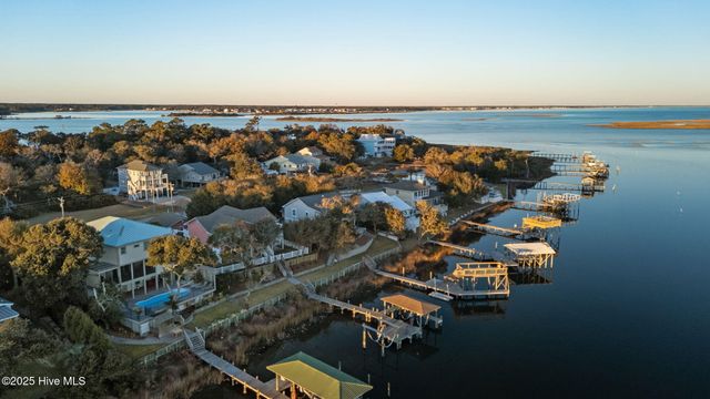 7023 Archers Creek Drive, Emerald Isle, NC 28594