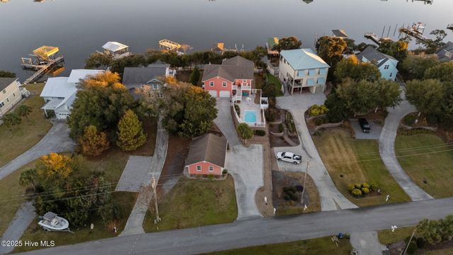 7023 Archers Creek Drive, Emerald Isle, NC 28594