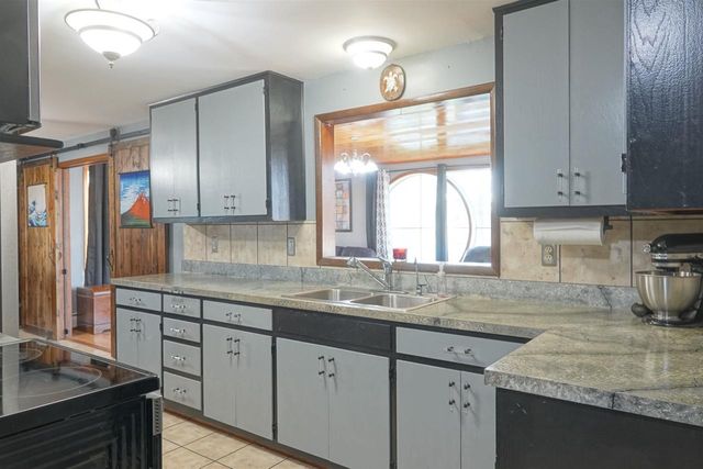 N16185 STATE HIGHWAY 13, Dorchester, WI 54425