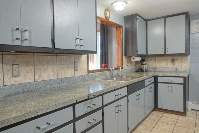 N16185 STATE HIGHWAY 13, Dorchester, WI 54425