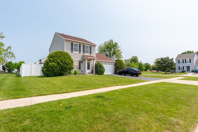 1370 Marleigh Lane, South Elgin, IL 60177