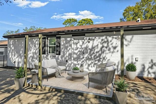 1211 El Paso Cir, Pensacola, FL 32505