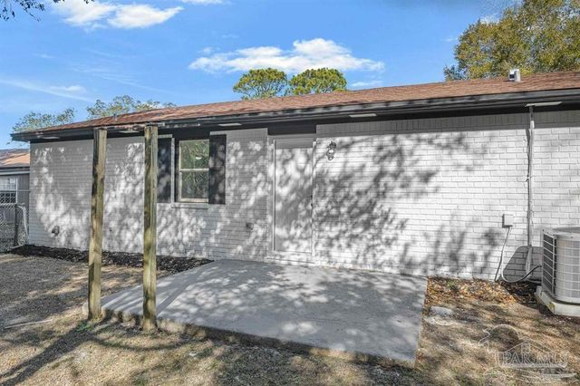 1211 El Paso Cir, Pensacola, FL 32505