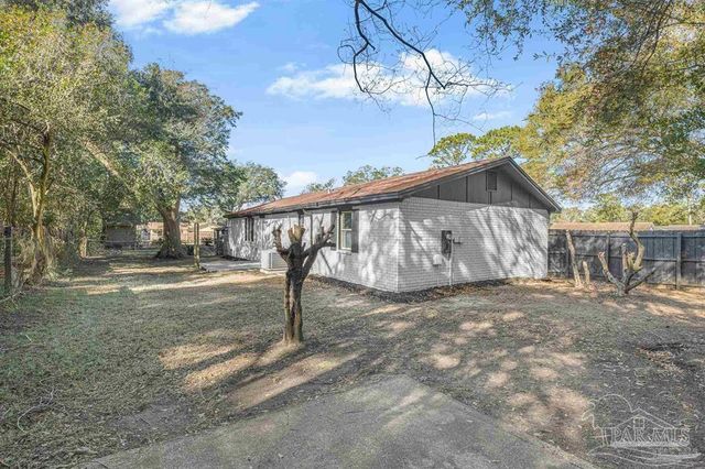 1211 El Paso Cir, Pensacola, FL 32505