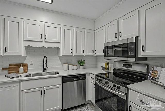 1211 El Paso Cir, Pensacola, FL 32505