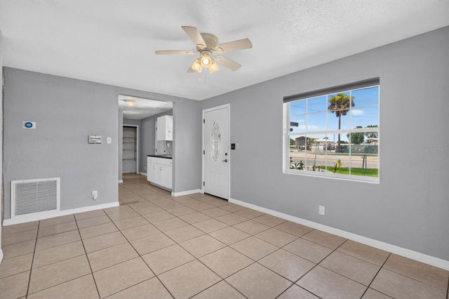 736 S CAROLINE STREET, Daytona Beach, FL 32114