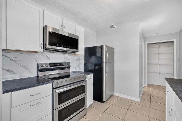736 S CAROLINE STREET, Daytona Beach, FL 32114