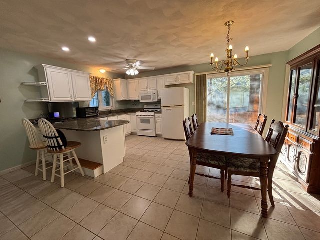 26 Ironwood Ln 26, Tewksbury, MA 01876