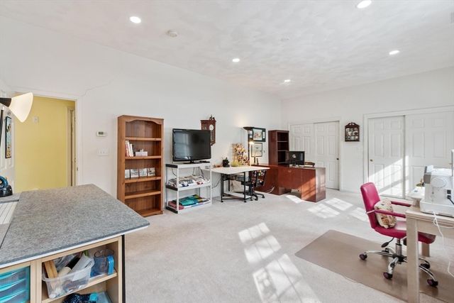 26 Ironwood Ln 26, Tewksbury, MA 01876