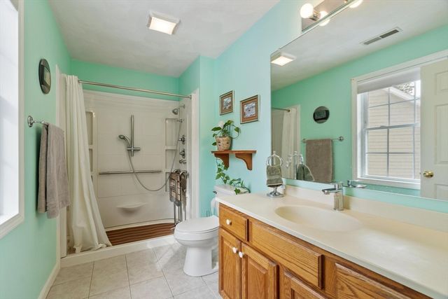 26 Ironwood Ln 26, Tewksbury, MA 01876