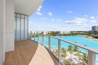 2411 Laguna Cr 611, Miami, FL 33181