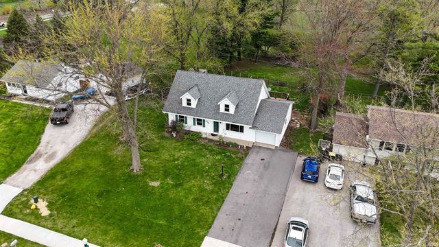 428 Drake Road, Kendallville, IN 46755