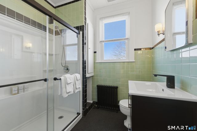 597 Pequot Avenue, New London, CT 06320