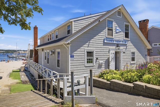 597 Pequot Avenue, New London, CT 06320