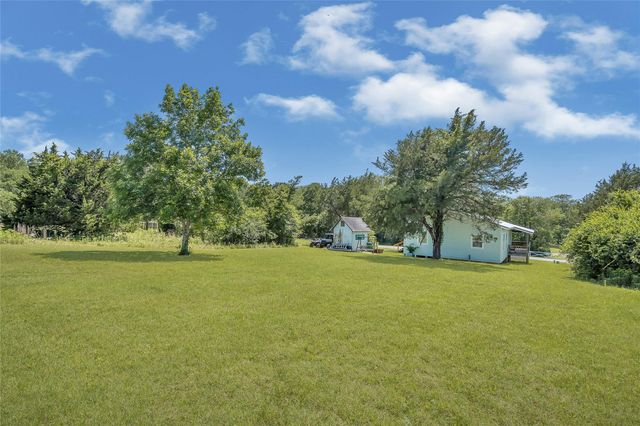890 Paradise Drive, Coldspring, TX 77331