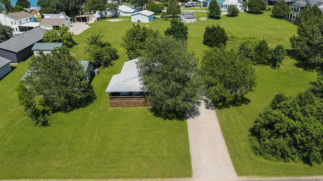 890 Paradise Drive, Coldspring, TX 77331