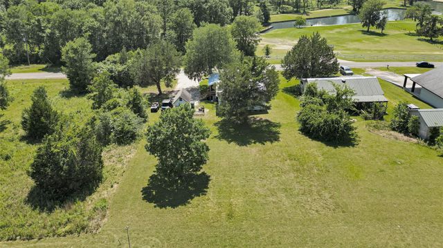 890 Paradise Drive, Coldspring, TX 77331
