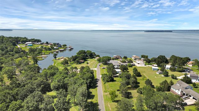 890 Paradise Drive, Coldspring, TX 77331