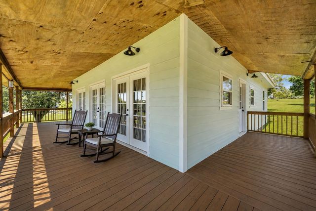 890 Paradise Drive, Coldspring, TX 77331