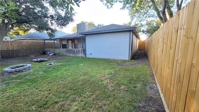 2817 Quebec Dr, Corpus Christi, TX 78414