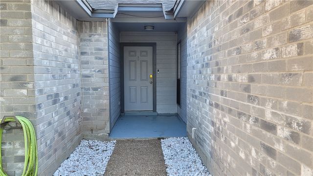 2817 Quebec Dr, Corpus Christi, TX 78414
