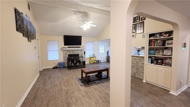 2817 Quebec Dr, Corpus Christi, TX 78414