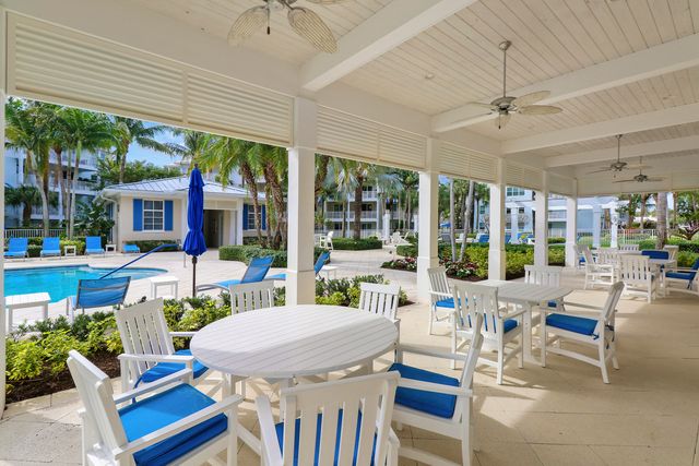 515 Bay Colony Drive N, Juno Beach, FL 33408