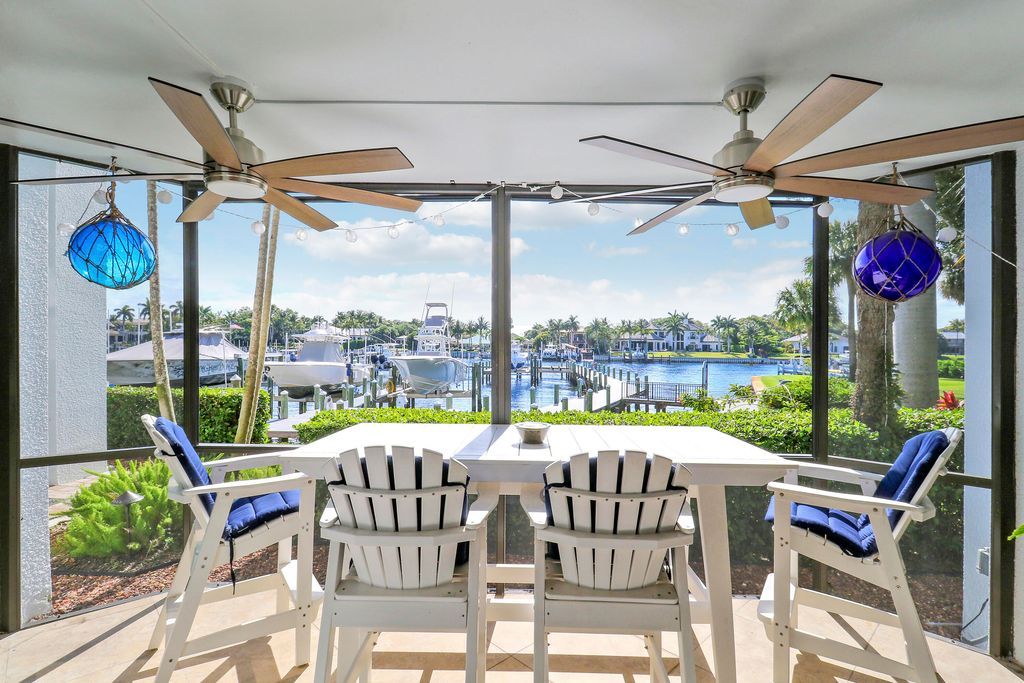 515 Bay Colony Drive N, Juno Beach, FL 33408