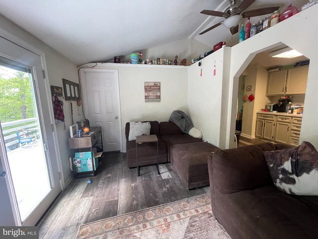 384 NANCY JACK RD, Gerrardstown, WV 25420