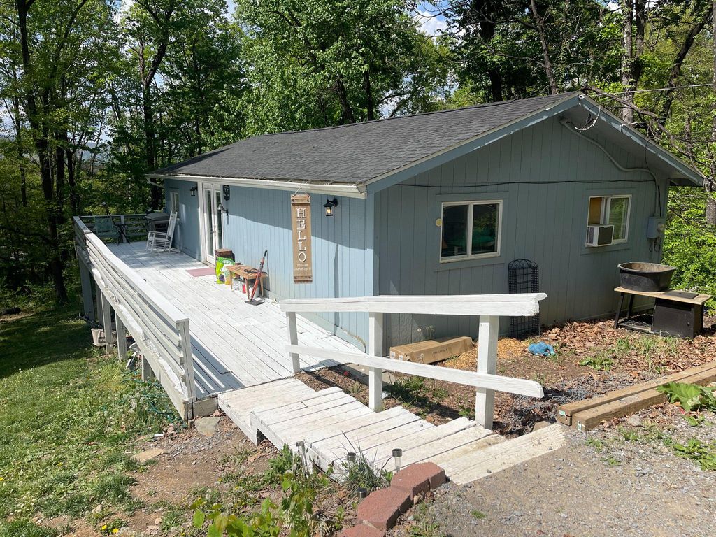 384 NANCY JACK RD, Gerrardstown, WV 25420
