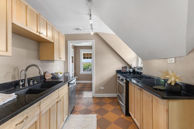 2421 Girard Avenue S 3, Minneapolis, MN 55405