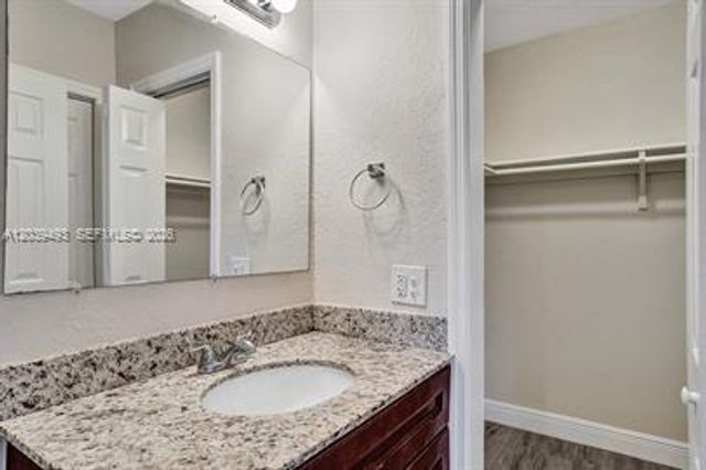 4041 NW 30th Terrace 3, Lauderdale Lakes, FL 33309