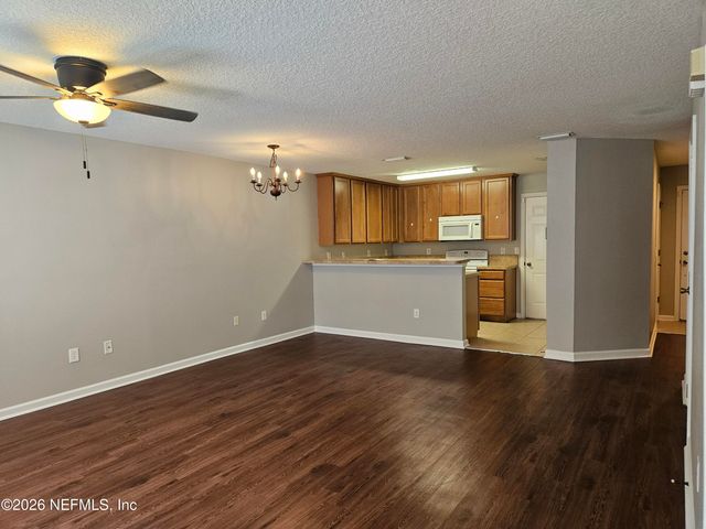 1500 CALMING WATER Drive 4703, Fleming Island, FL 32003