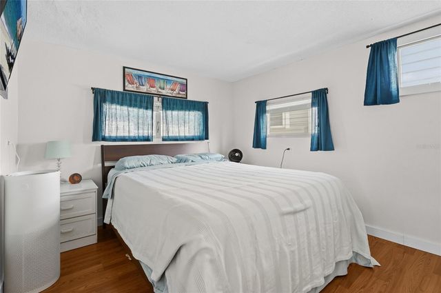 2055 CHAMPION STREET, Sarasota, FL 34231
