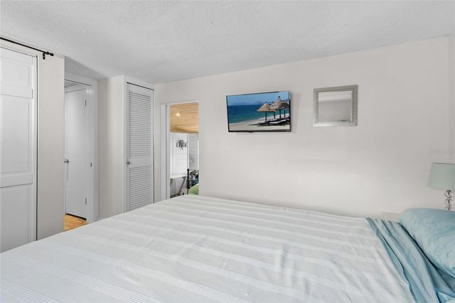 2055 CHAMPION STREET, Sarasota, FL 34231
