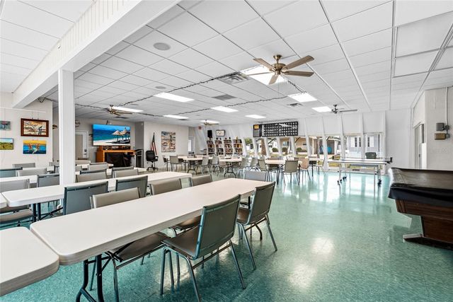 2055 CHAMPION STREET, Sarasota, FL 34231