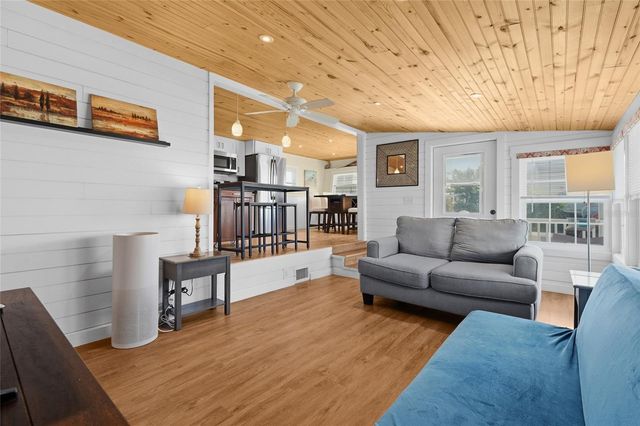 2055 CHAMPION STREET, Sarasota, FL 34231