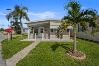 2055 CHAMPION STREET, Sarasota, FL 34231