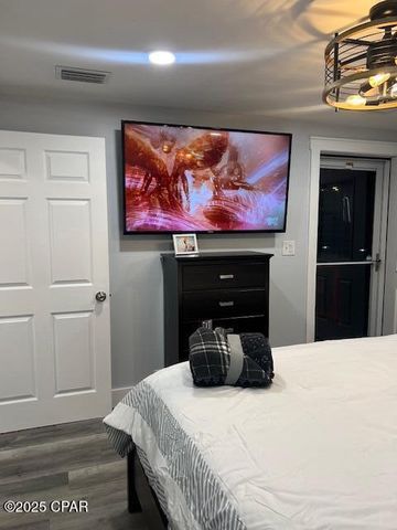 1219 Thomas Drive 8, Panama City Beach, FL 32408