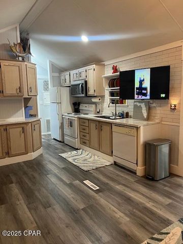 1219 Thomas Drive 8, Panama City Beach, FL 32408