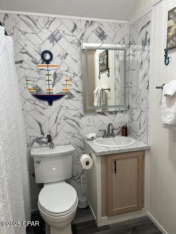 1219 Thomas Drive 8, Panama City Beach, FL 32408